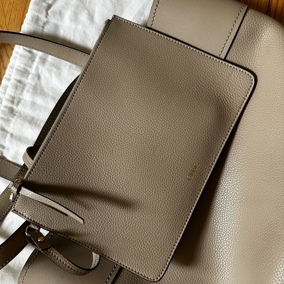 Chloe Abby Tote Bag in Grey Taupe - Picture 4 of 4